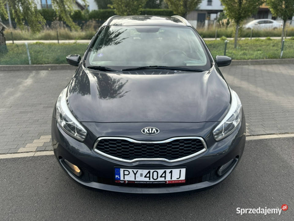 Kia Ceed Zadbany Nowy rozrząd II 2012 Motoryzacja wielkopolskie Poznań sprzedam
