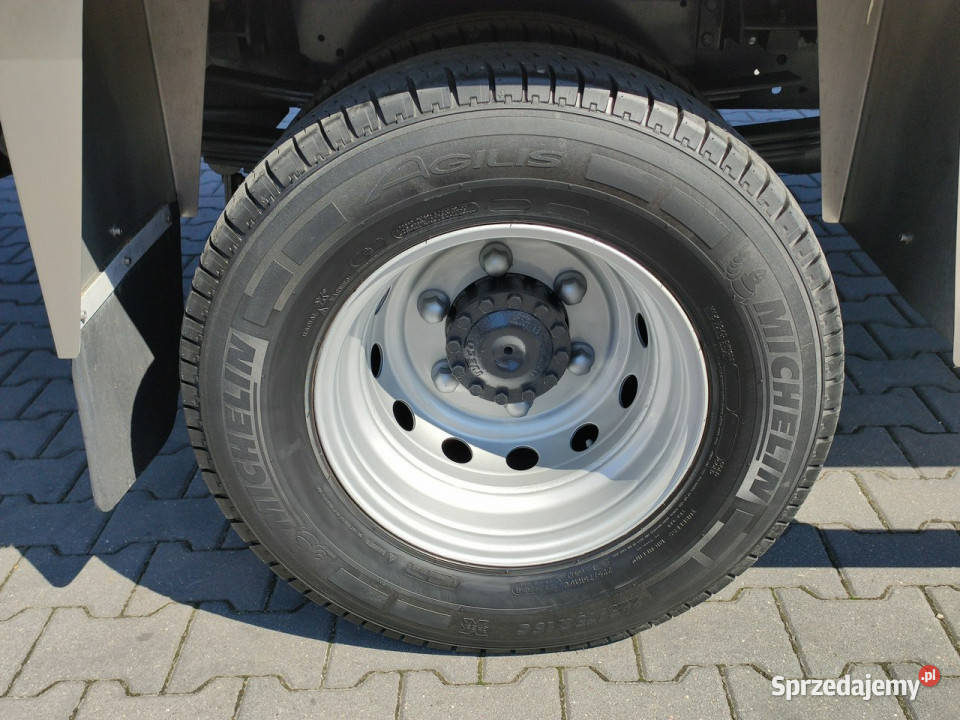 Iveco Daily 70C18 V H Chłodnia Hakowa Hakówka Iveco świętokrzyskie Widełki