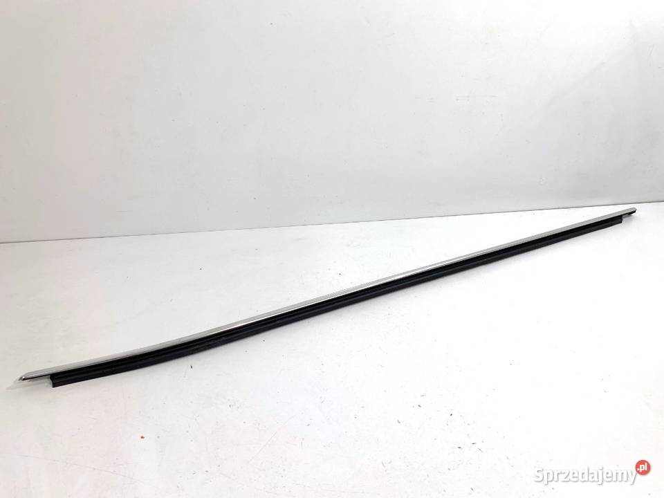 LISTWA ZGARNIAJĄCA PRZÓD LEWY SKODA SUPERB III