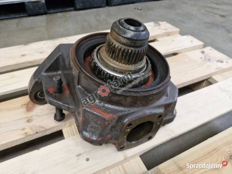 Zwrotnica Massey Ferguson 6110 6120 6130 6140 Byków sprzedam