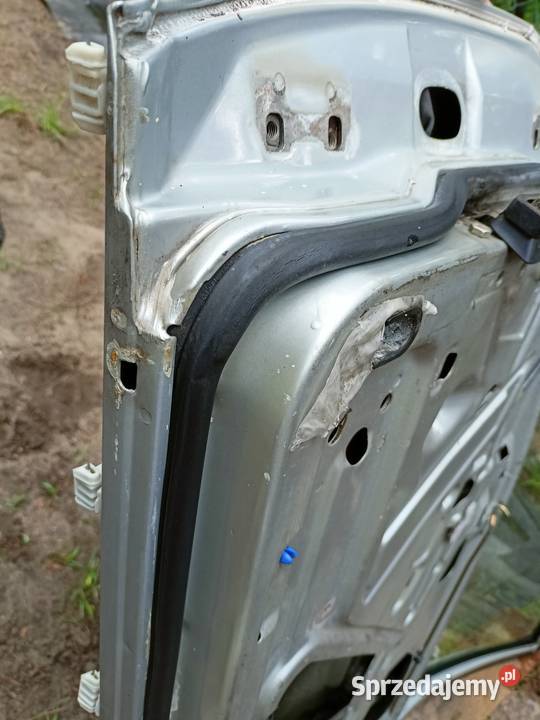 Mercedes 190 W201 drzwi przód prawe srebrne osobowe Skarżysko-Kamienna sprzedam