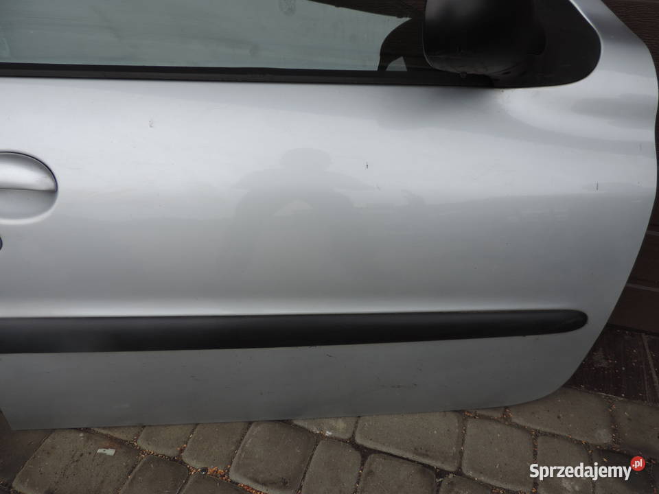 DRZWI PRAWY PRZÓD PRZEDNIE PEUGEOT 206 SW Rok produkcji 2003 Drzwi Nowy Sącz