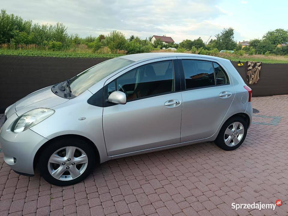 Toyota Yaris 13 Benzyna 87 2007r 133 nieuszkodzony Besko
