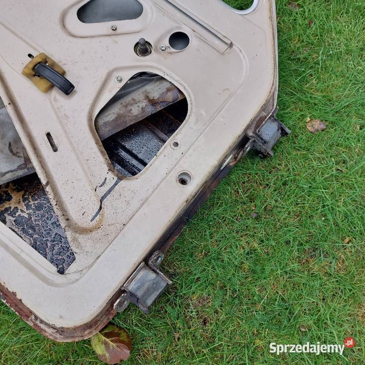 Drzwi lewe fiat 126p FL do poprawek Olesno sprzedam