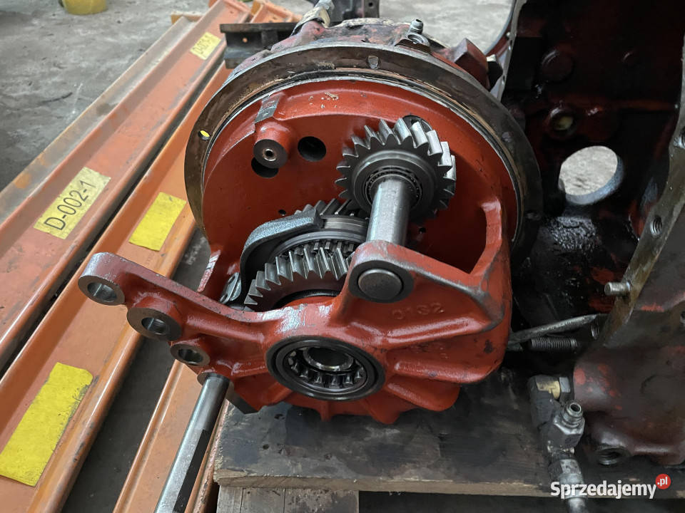 Massey Fergusson 3690 skrzynia biegów częśći Jastrzębniki sprzedam