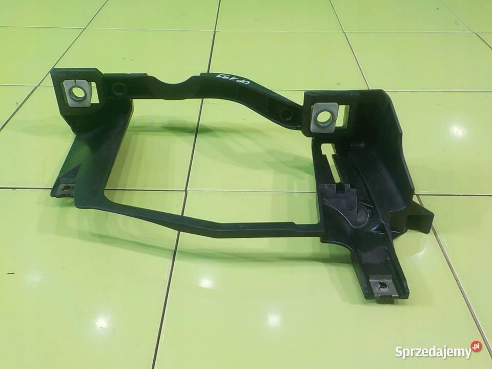 BMW 5 E60 25 B AUT 06r KOMBI slizg pod lampe osobowe Suków