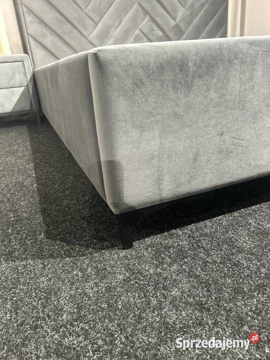 Łożko tapicerowane 180x200 z pojemnikiem stolik Radom