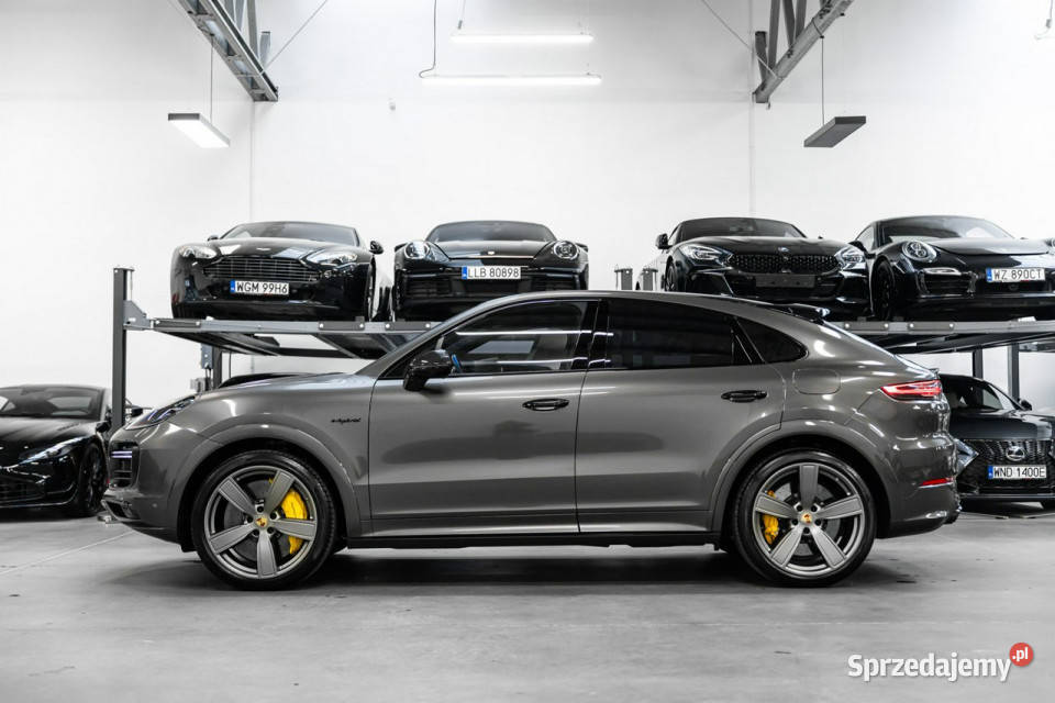 Porsche Cayenne Turbo S EHybrid 680 Specyfikacja 3996cm3 Porsche Węgrzce sprzedam