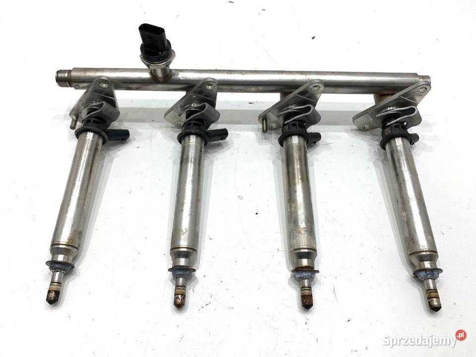 LISTWA WTRYSKOWA Z WTRYSKAMI MERCEDES W176