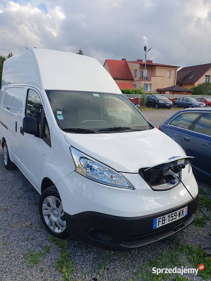 NISSAN eNV200 bateria 40 kwh 250do 300 klima serwisowany w ASO Tarnobrzeg sprzedam