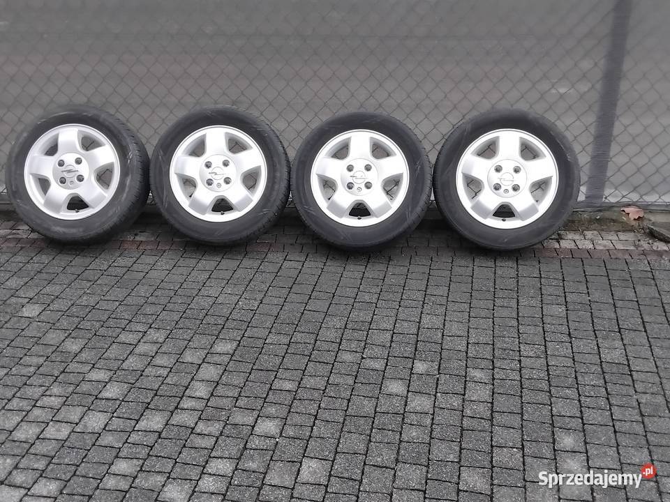 Ładne felgi aluminiowe do opla Siepraw