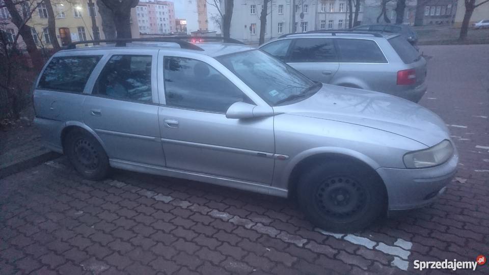 SPRZEDAM VECTRA B uszkodzony Motoryzacja warmińsko-mazurskie Elbląg sprzedam