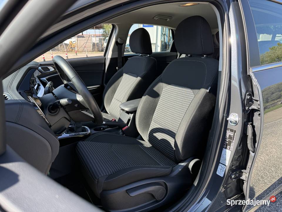 Hyundai i30 15 BENZYNA Klimatronik Nawigacja Konin