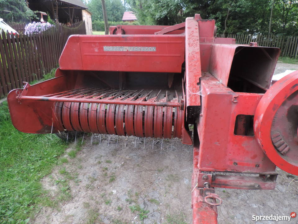 Prasa kostkująca Massey Ferguson 208 Słopnice