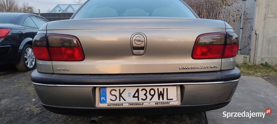 Opel omega 20 16V radio Samochody osobowe Radom