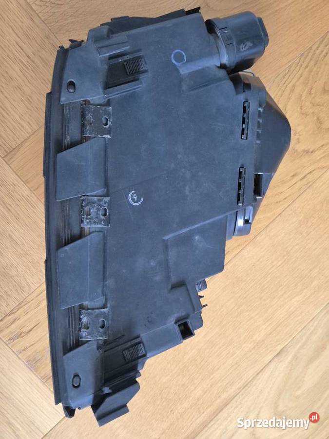 Reflektory potrójne halogenowe Audi 100 C4 L Wrocław