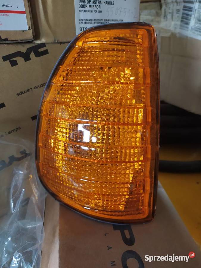 Lampa kierunkowskazu kierunek Mercedes w123 Tarnobrzeg