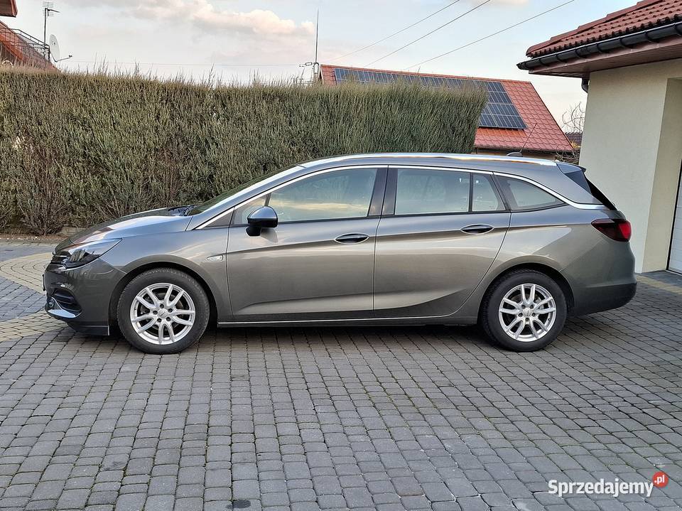 Opel Astra 2021 Skóra Kamera serwisowany w ASO sprzedam