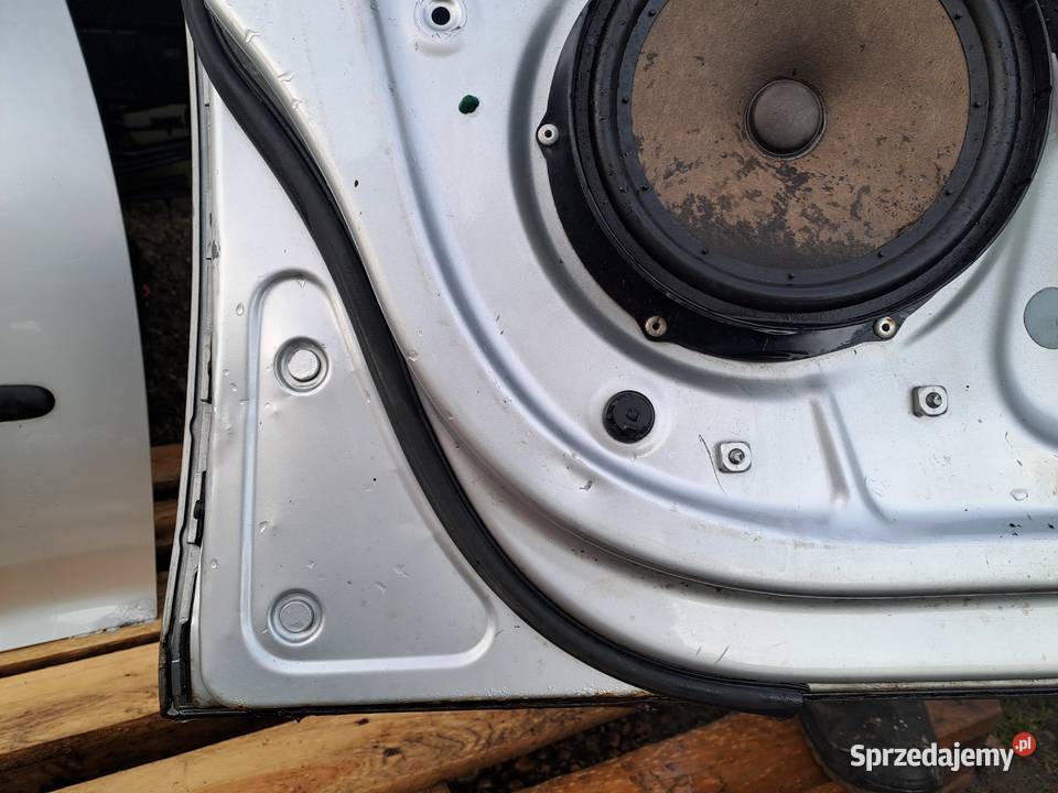 Volkswagen Golf V HB 5D maska drzwi klapa Jastrzębie-Zdrój