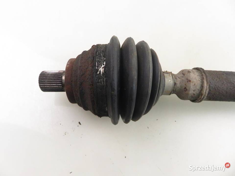 PÓŁOŚ PRAWA PRZEDNIA VW JETTA IV 20 TDI CR 110