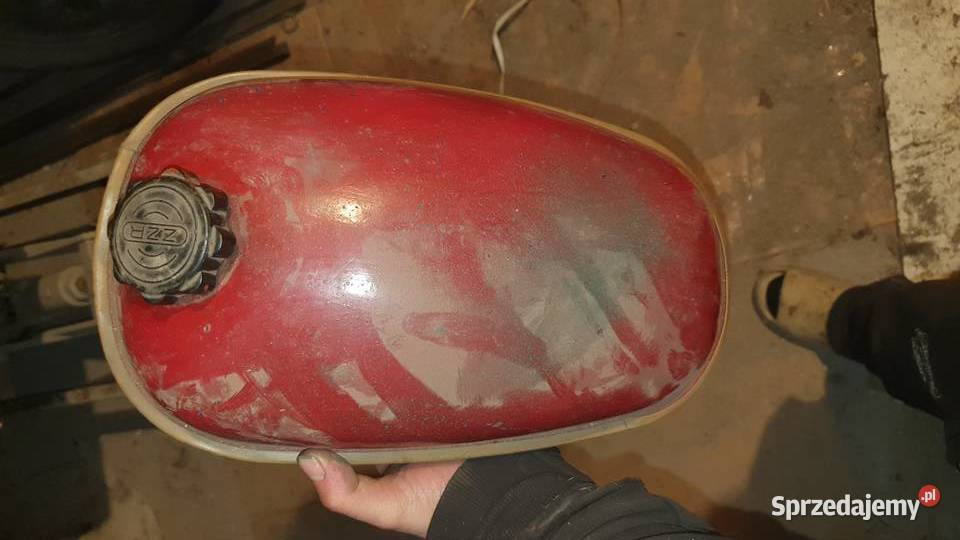 Komar 2320 zbiornik paliwa z zakręcanym korkiem Motoryzacja Dobrzejów