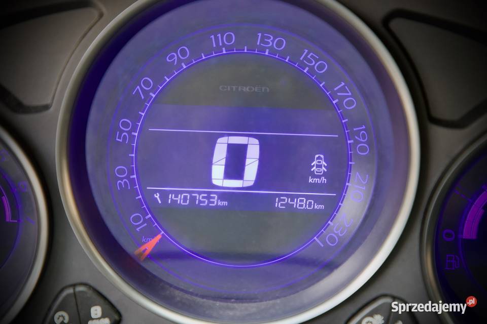 Citroen C4 Exclusive 16 1 Właściciel gniazdo USB C4
