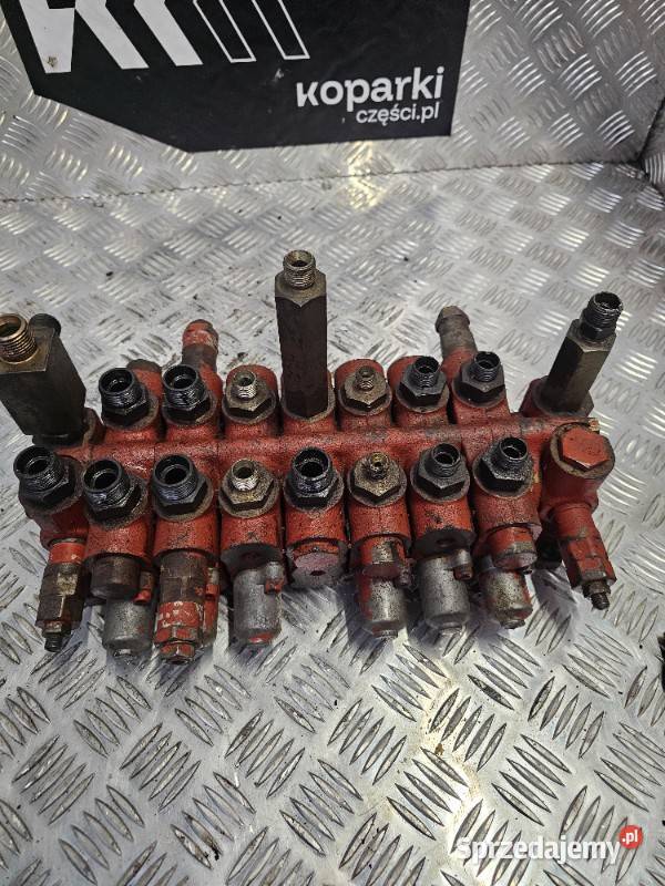 Kompletny rozdzielacz hydrauliczny Kubota KH90 z