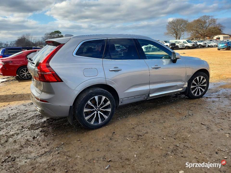2022 VOLVO XC60 PLUS Rok produkcji 2022 Częstochowa
