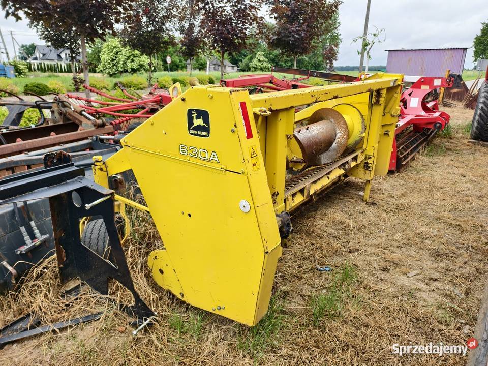 Podbieracz do trawy pickup John Deere 630a John Deere Gutanów