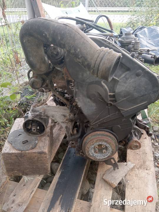 Golf 2 na części i Aro 4x4 Rok produkcji 1980 Kadcza sprzedam