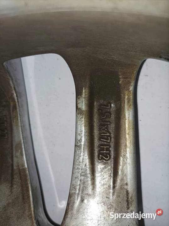FELGA ALUMINIOWA R17 5X112 ET27 OC66MM 75JX17H2 sprzedam