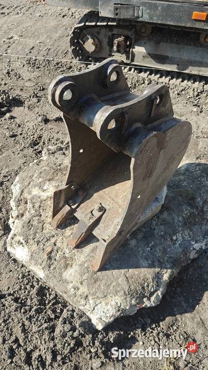 Łyżka koparki 30 wąska koparka 3t bolec 35mm Pińczów