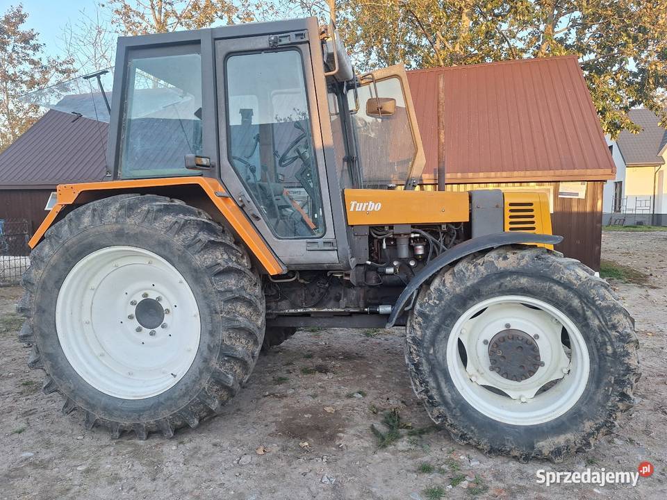 Ciągnik Renault 10314 Borzymy