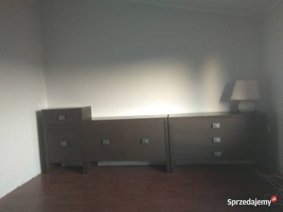 Zestaw mebli w kolorze wenge