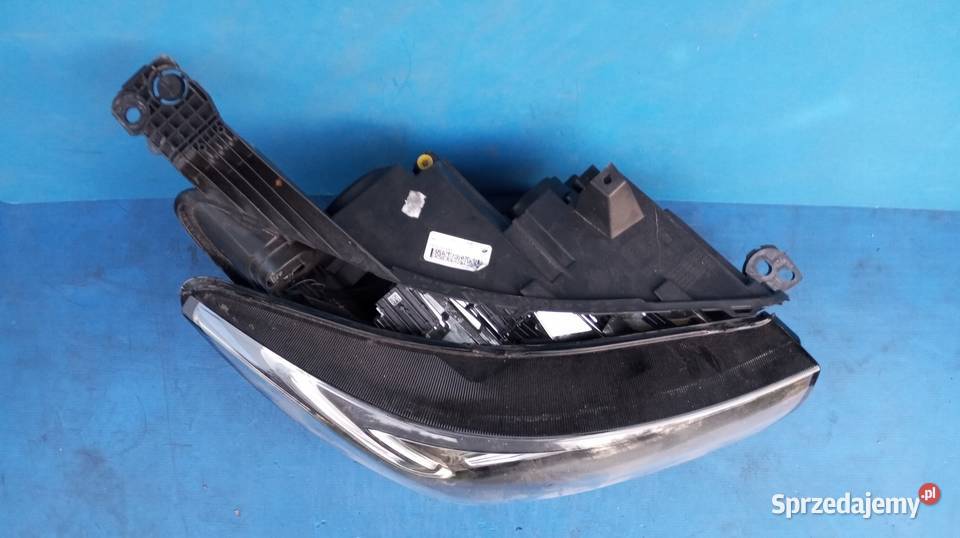 LAMPA REFLEKTOR PRAWY PRZÓD EU YP00162680 OPEL osobowe Lampy przednie sprzedam