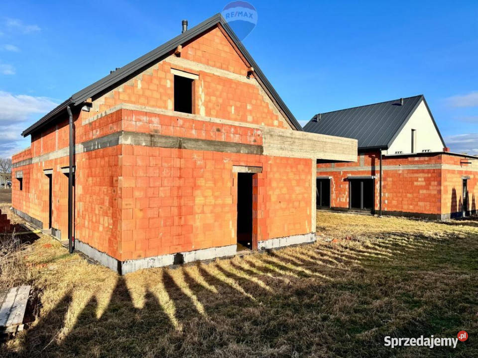 Nowoczesny dom z garażem Czarków gm Pszczyna blacha