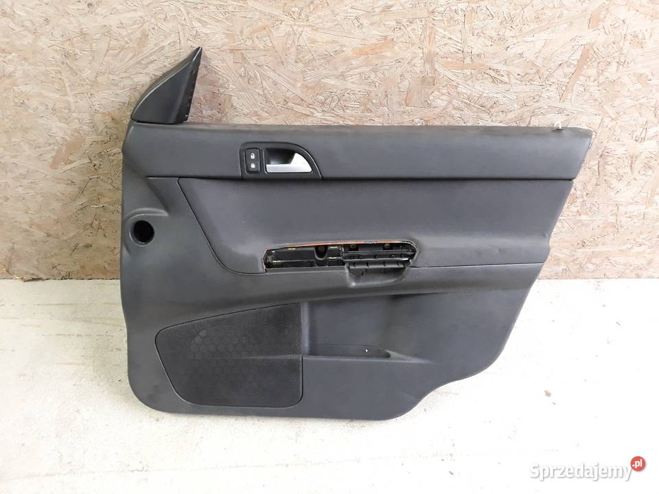 VOLVO V50 I 0310 BOCZEK TAPICERKA DRZWI PRAWY Wyposażenie wnętrza
