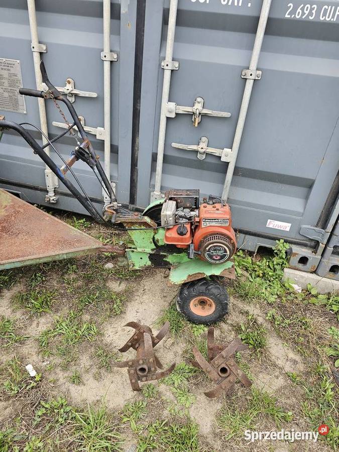 Trakrorek Dzik z przyczepką ciągnik nieuszkodzony Jelcz-Laskowice