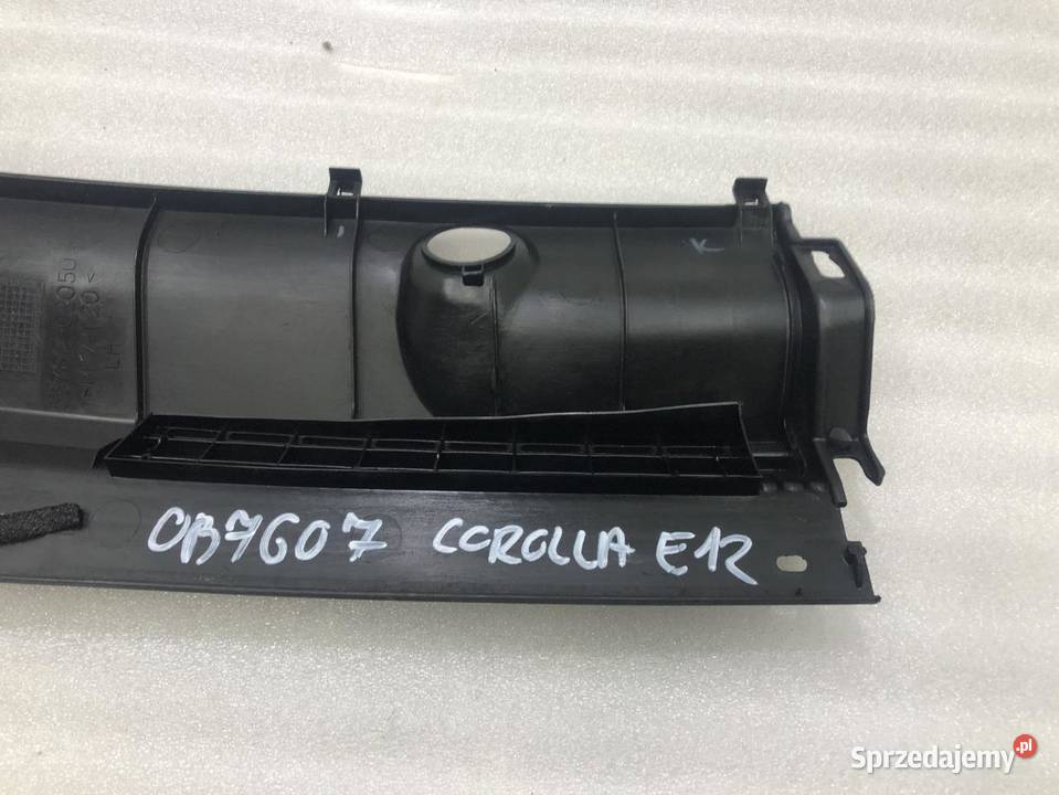 PODSZYBIE LEWE TOYOTA COROLLA E12 5578202050 osobowe