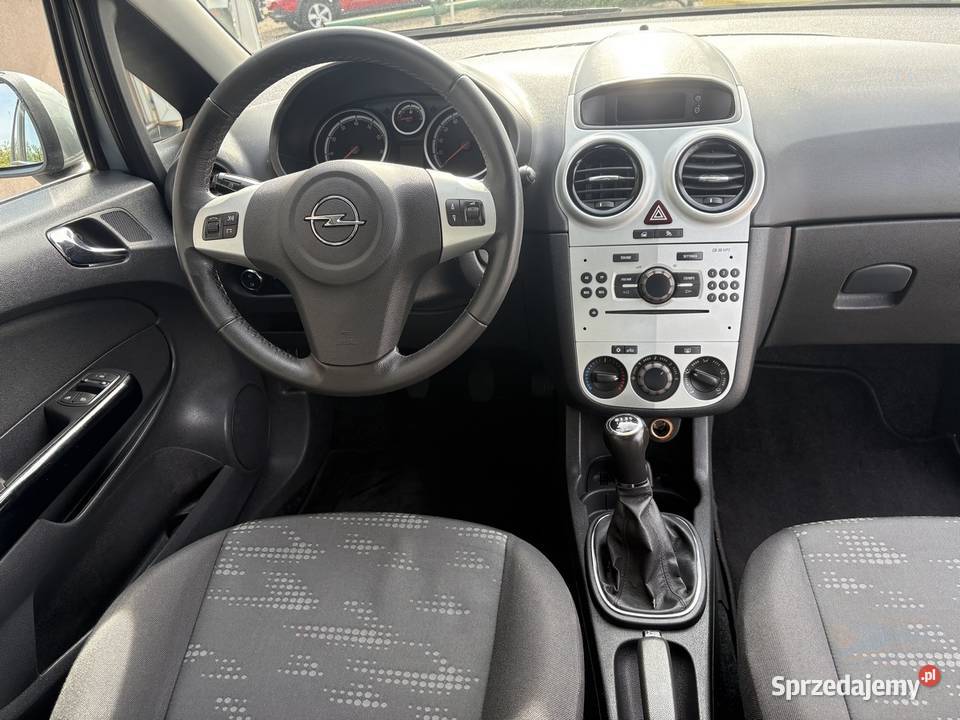 Opel Corsa D 12 benzyna 86 2011 5 drzwi Dolna Grupa