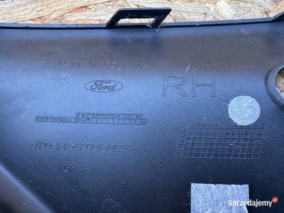 Listwa kratki zderzaka przód prawa rh ford kuga Międzychód