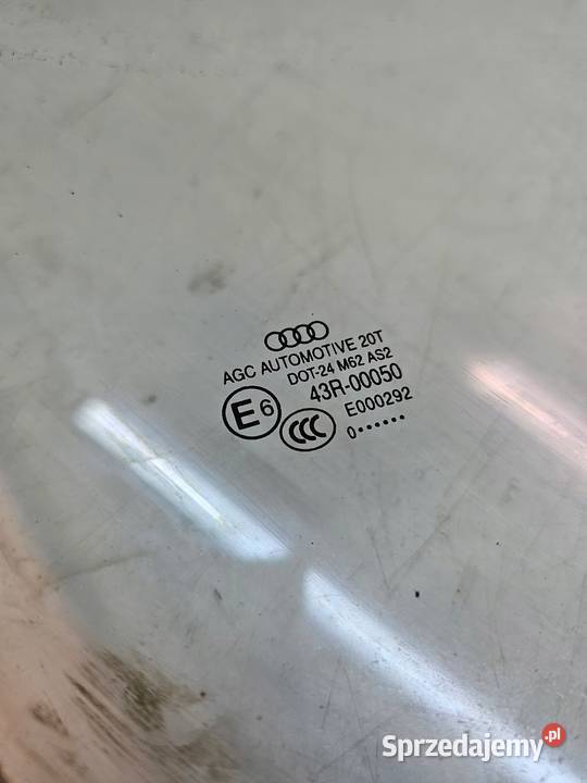 SZYBA BOCZNA DRZWI PRAWY PRZÓD AUDI Q5 8R 2010R Przystajń