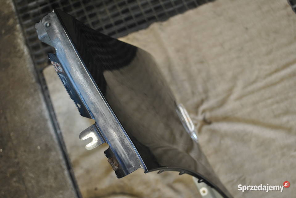 Błotnik przedni prawy BMW E60 E61 PRZEDLIFT Poręba