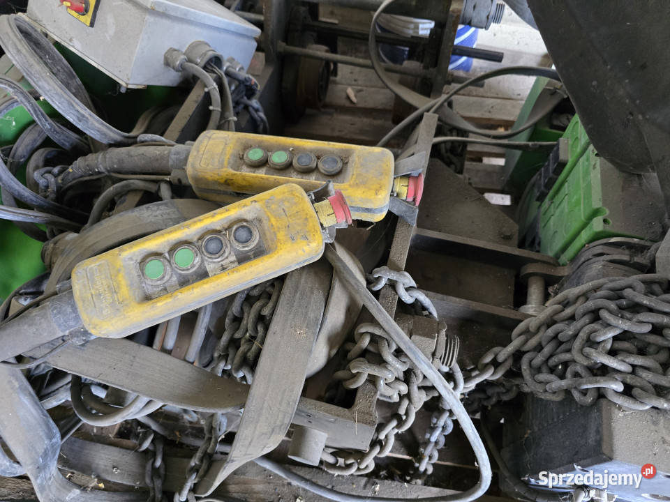 Wciągarka warsztatowa do suwnicy podwójna STAHL Rolnictwo Baliki