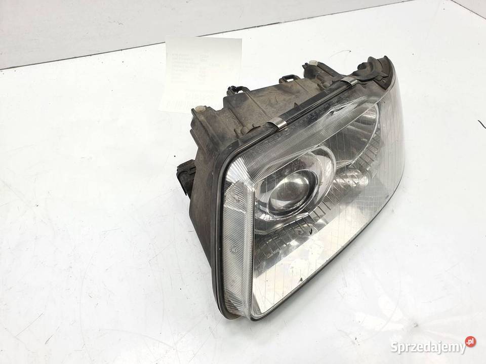 LAMPA LEWA PRZÓD AUDI A3 8L osobowe Lipno