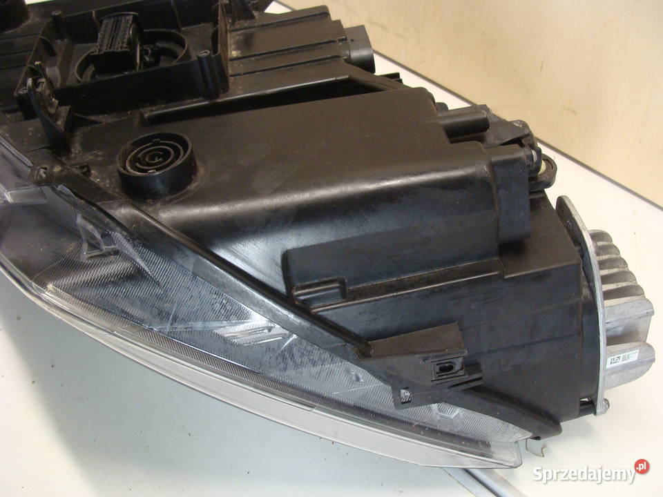 SEAT ATECA LAMPA PRZEDNIA PRAWA FULL LED osobowe Goleniów