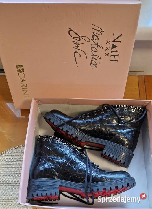 Botki damskie Carinii sznurowane wysokie stan b