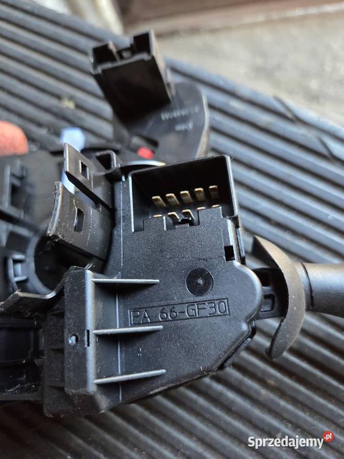 Przełącznik zespolony Ford Fiesta MK6 Łagów