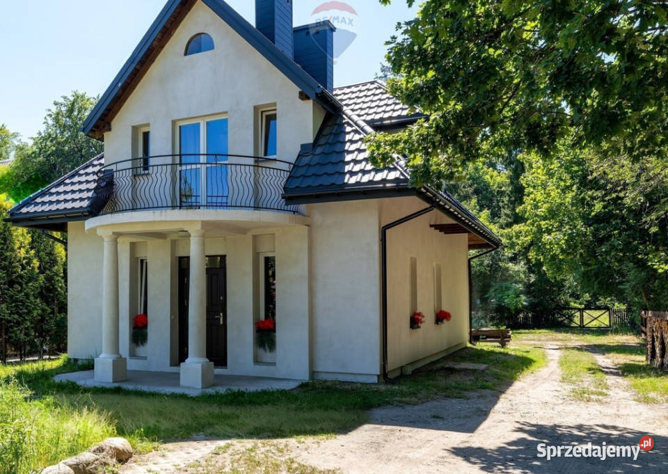 Dom z furtką do lasu na każdy etap życia Łoś