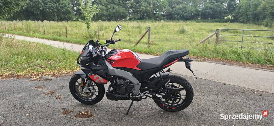 Aprillia tuono 125 garażowany
